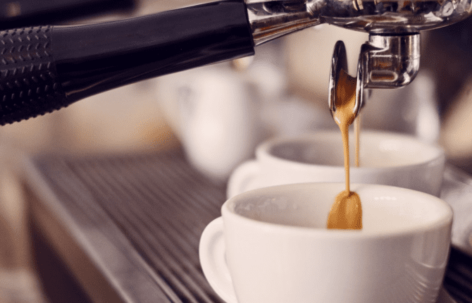 Cs, CAREservice macchina-caffe-esprresso-670x430 Pro e contro delle macchine da caffè espresso domestiche Consigli  Consigli 